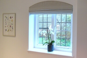 arched roman blind